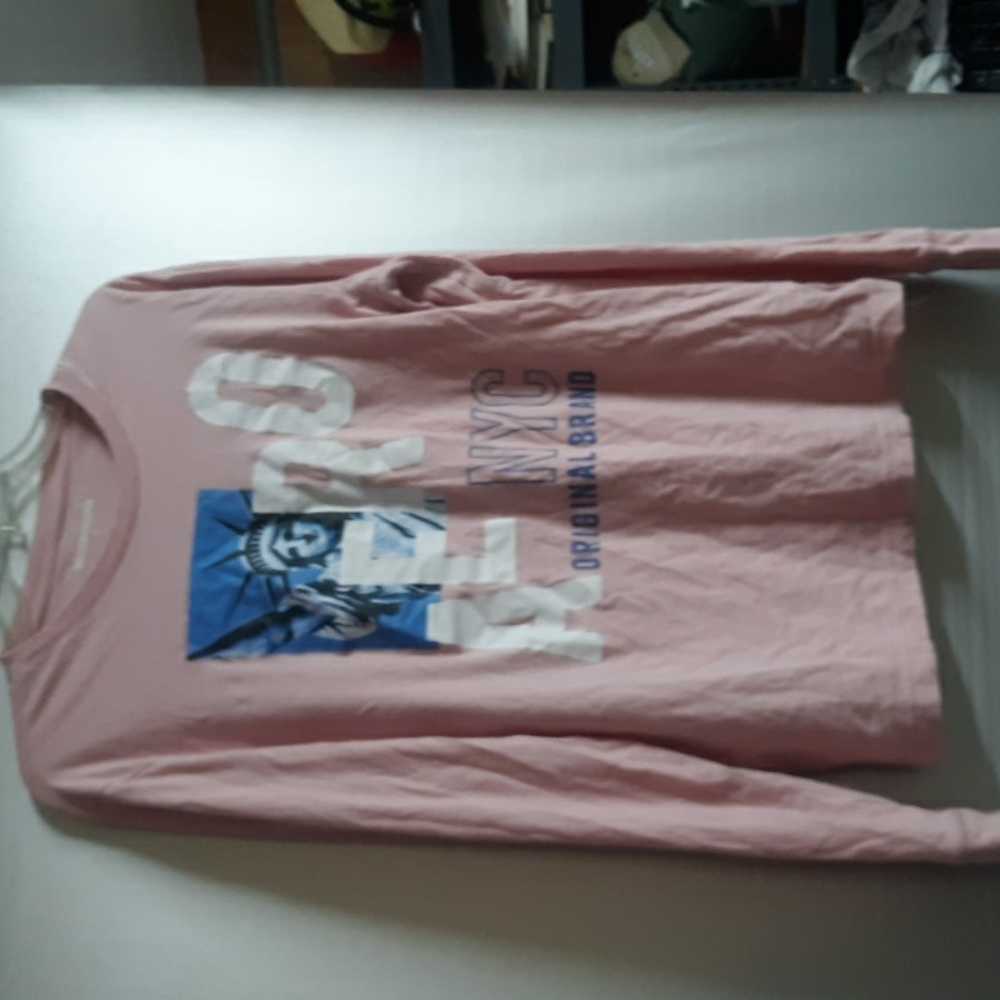 Aeropostale Size M (SKU A-13)